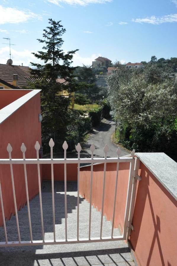 Villa Paolina Ceriale - App. 4 Posti エクステリア 写真